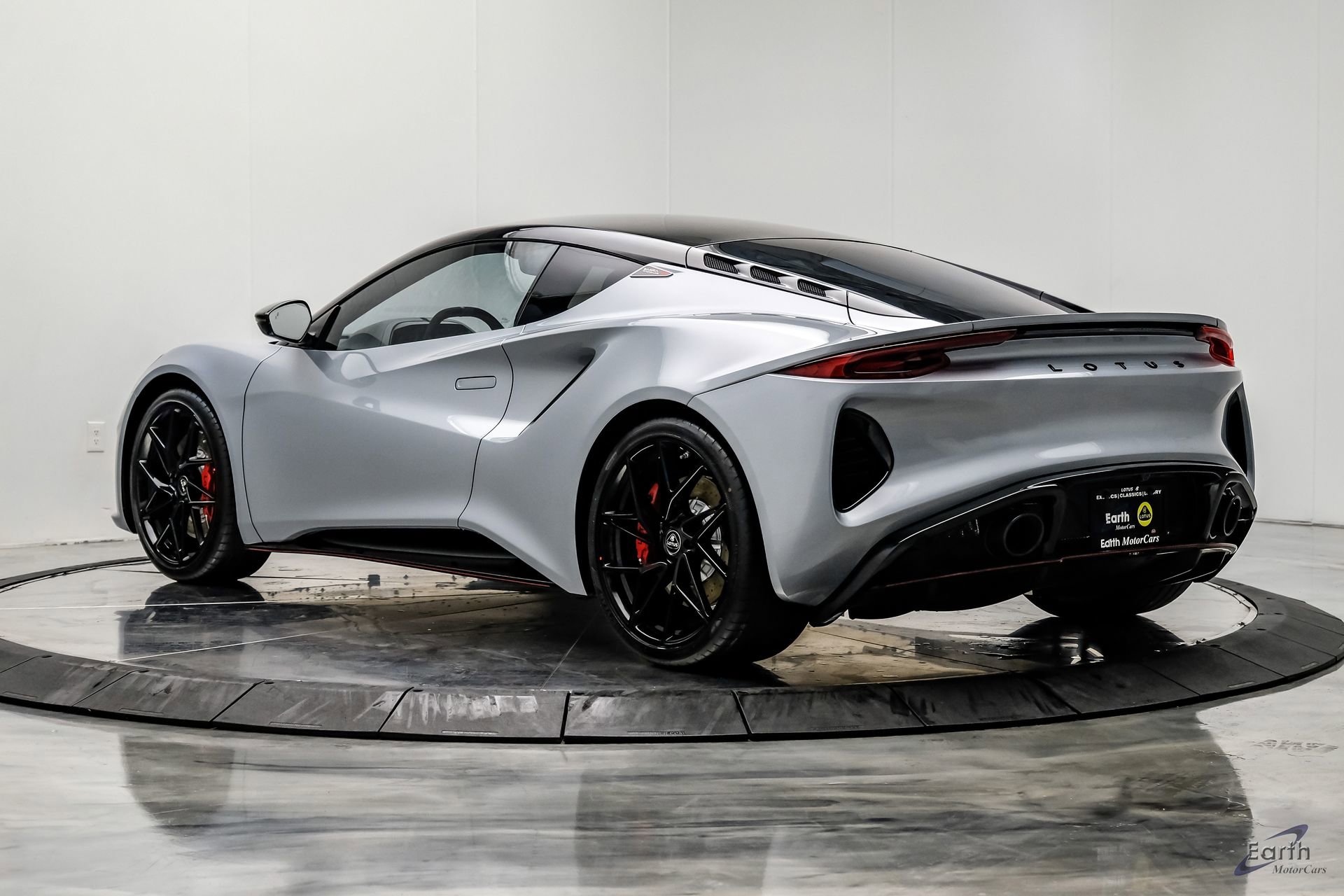 New 2026 Lotus Emira SE image 12