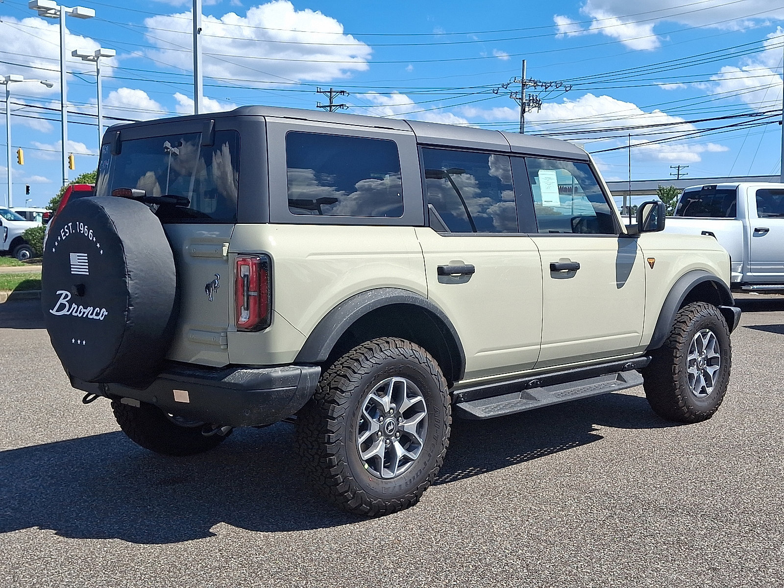 New 2025 Ford Bronco Badlands AWD/4WD image 7