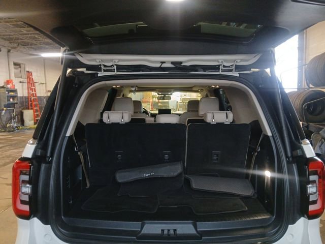 Certified 2023 Ford Expedition Limited image 48
