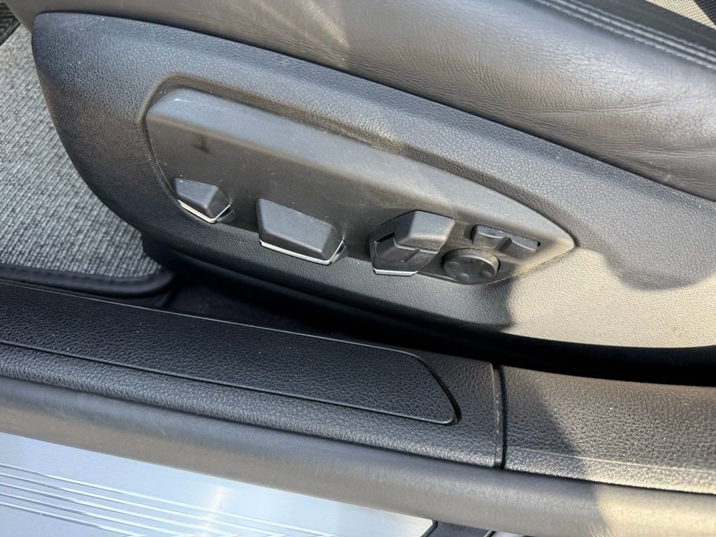 Used 2013 BMW 750Li image 15