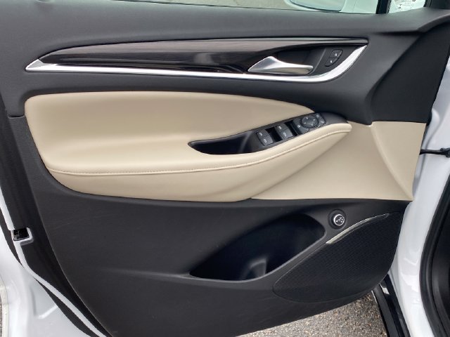 Used 2019 Buick Enclave Essence w/ Trailering Package, 5000 lbs. FWD image 17