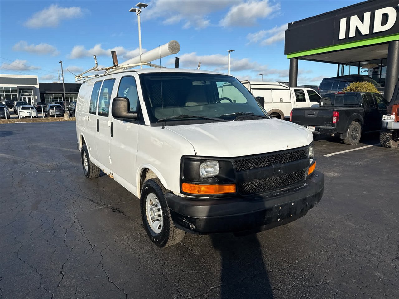 Used 2012 Chevrolet Express 2500 image 2