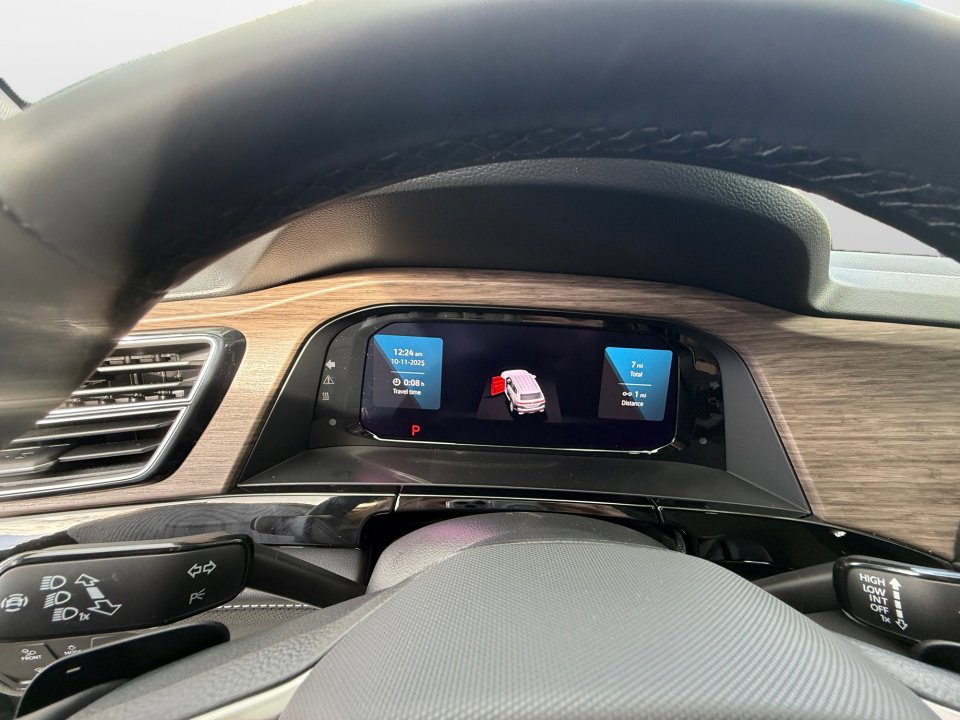 New 2026 Volkswagen Atlas SEL Premium R-Line image 11