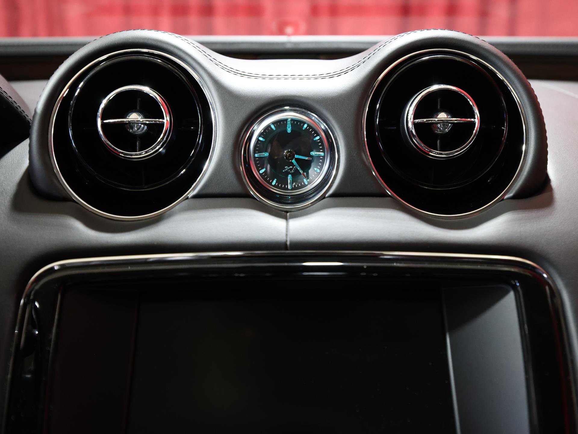 Used 2015 Jaguar XJ L Portfolio image 19