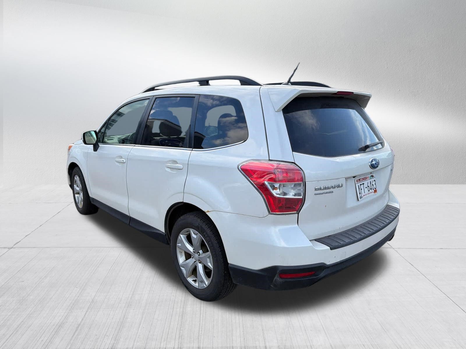 Used 2014 Subaru Forester 2.5i Limited w/ Popular Package #2 AWD/4WD image 7