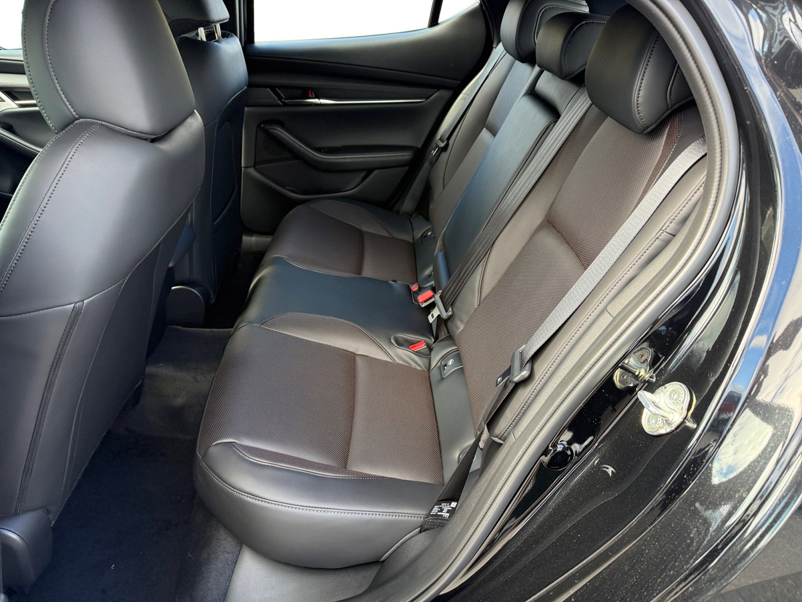 New 2026 MAZDA MAZDA3 2.5 S Hatchback w/ Premium Pkg image 16