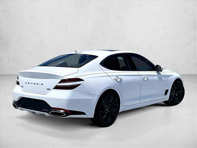 Used 2022 Genesis G70 3.3T RWD image 2