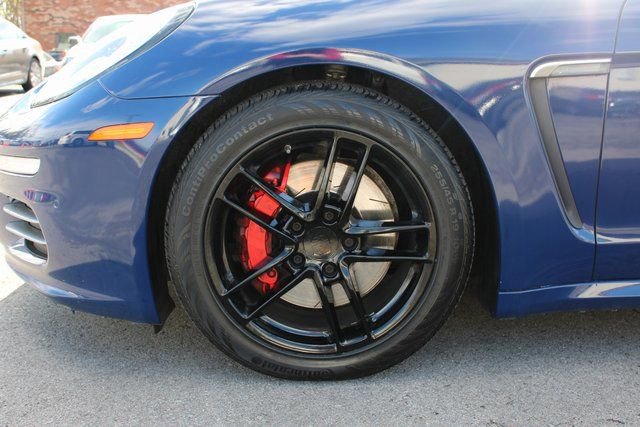 Used 2015 Porsche Panamera 4 image 35