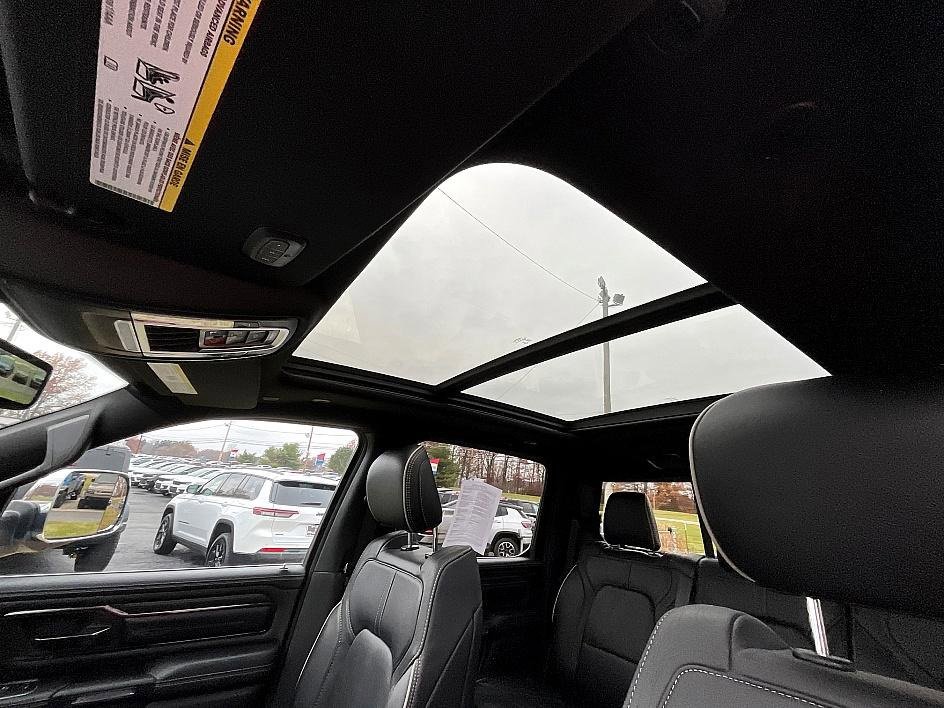 Used 2022 RAM 1500 Limited image 29