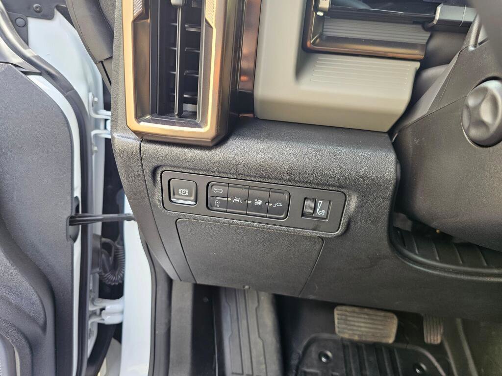 Used 2025 GMC Hummer EV 3X w/ Extreme Off-Road Package image 27