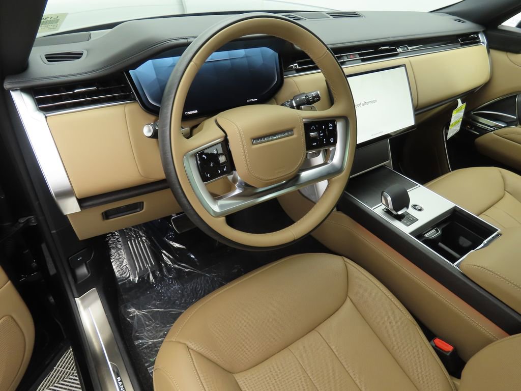 New 2026 Land Rover Range Rover Long Wheelbase SE image 9