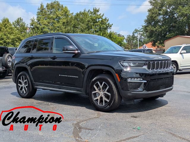 Used 2025 Jeep Grand Cherokee Limited AWD/4WD image 1