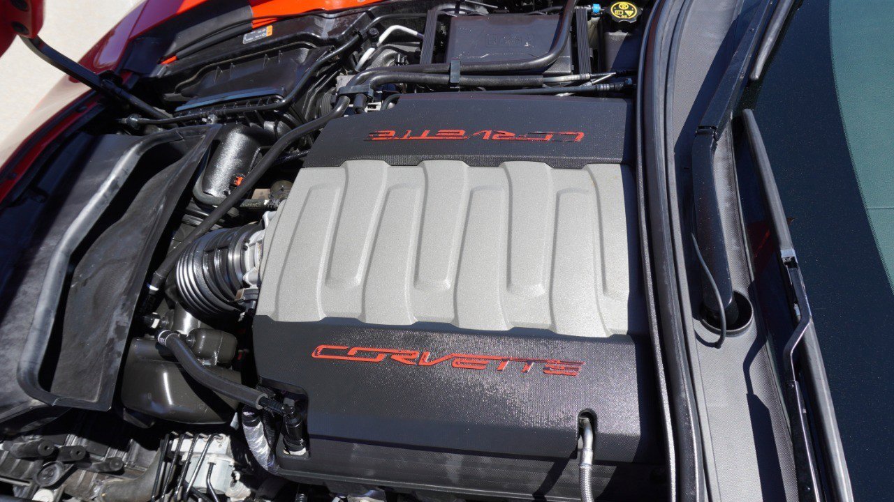 Used 2016 Chevrolet Corvette Stingray Coupe w/ 2LT Preferred Equipment Group RWD image 29