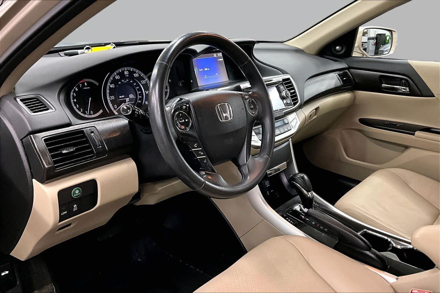 Used 2013 Honda Accord EX-L image 17