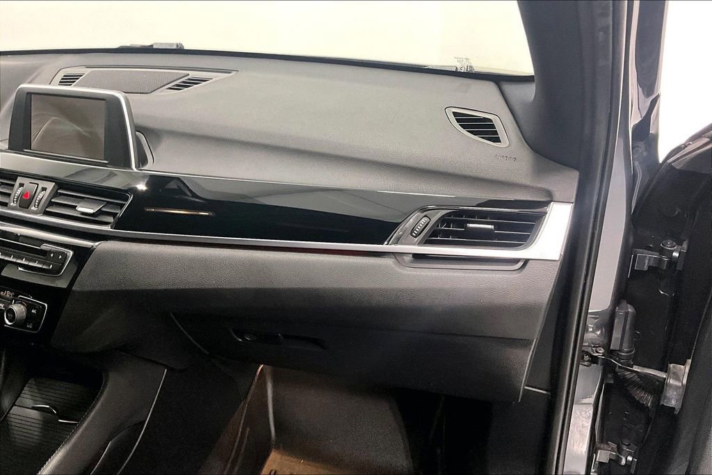 Used 2017 BMW X1 xDrive28i image 18