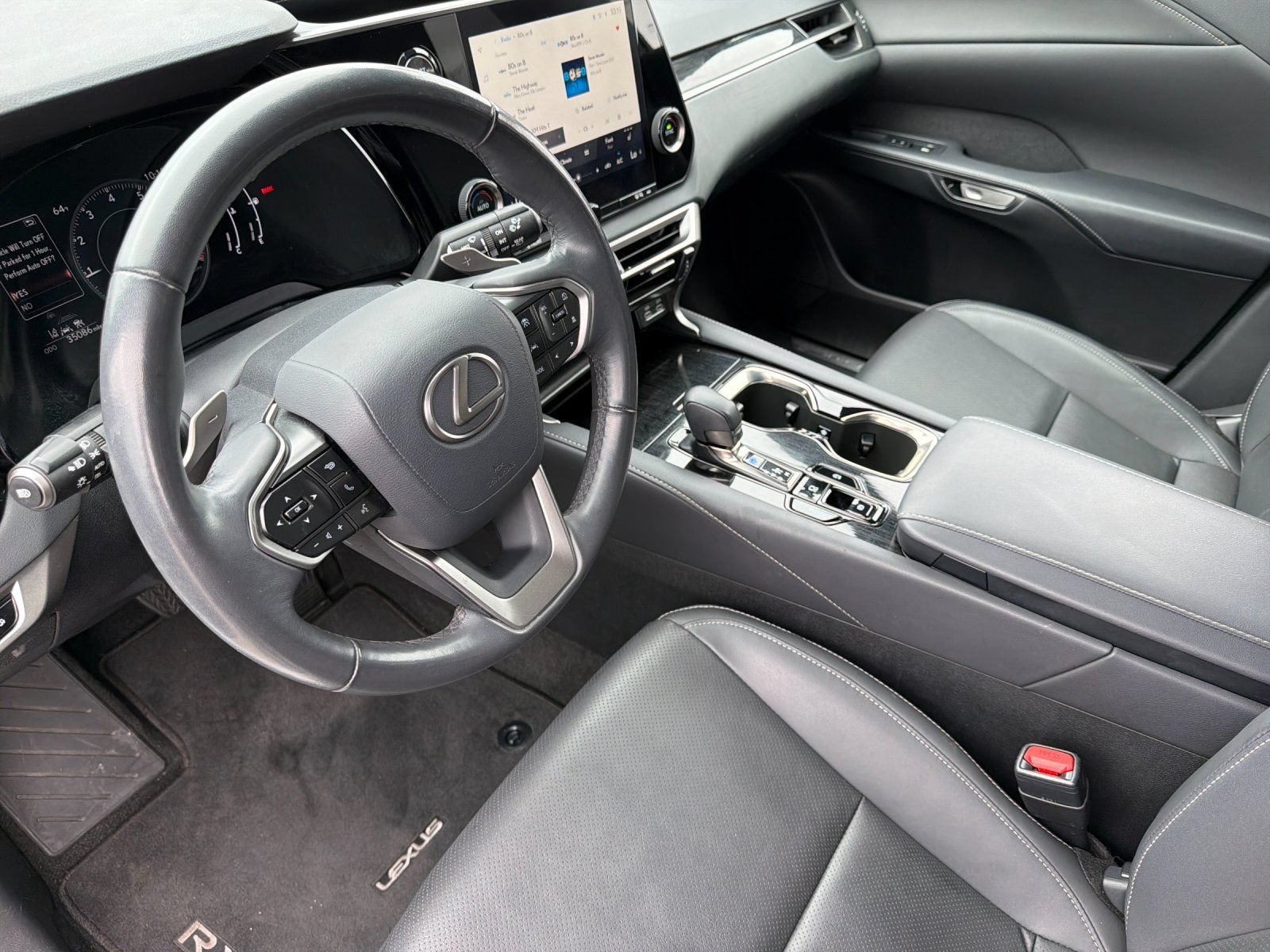 Used 2024 Lexus RX 350 FWD w/ Technology Package image 9