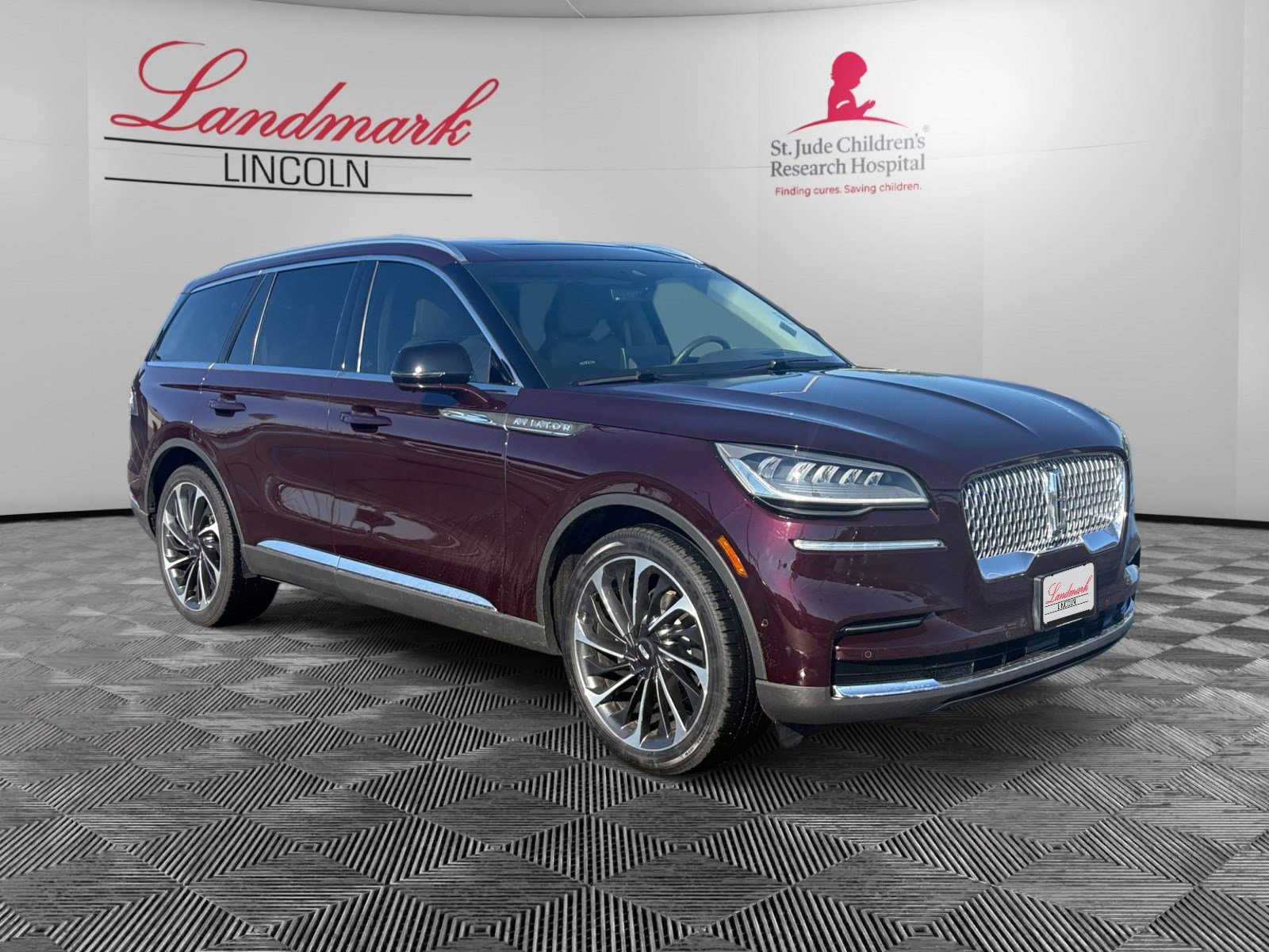 Certified 2023 Lincoln Aviator Reserve w/ Equipment Group 201A AWD/4WD image 7