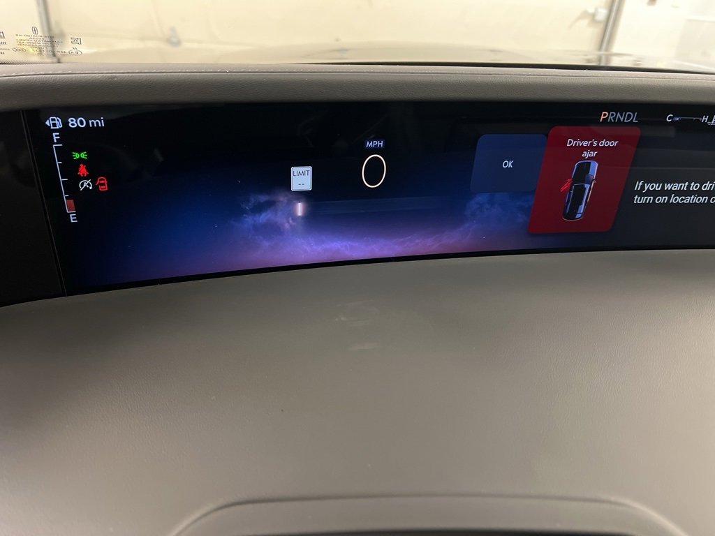 Used 2025 Lincoln Nautilus Premier w/ Equipment Group 102A image 19