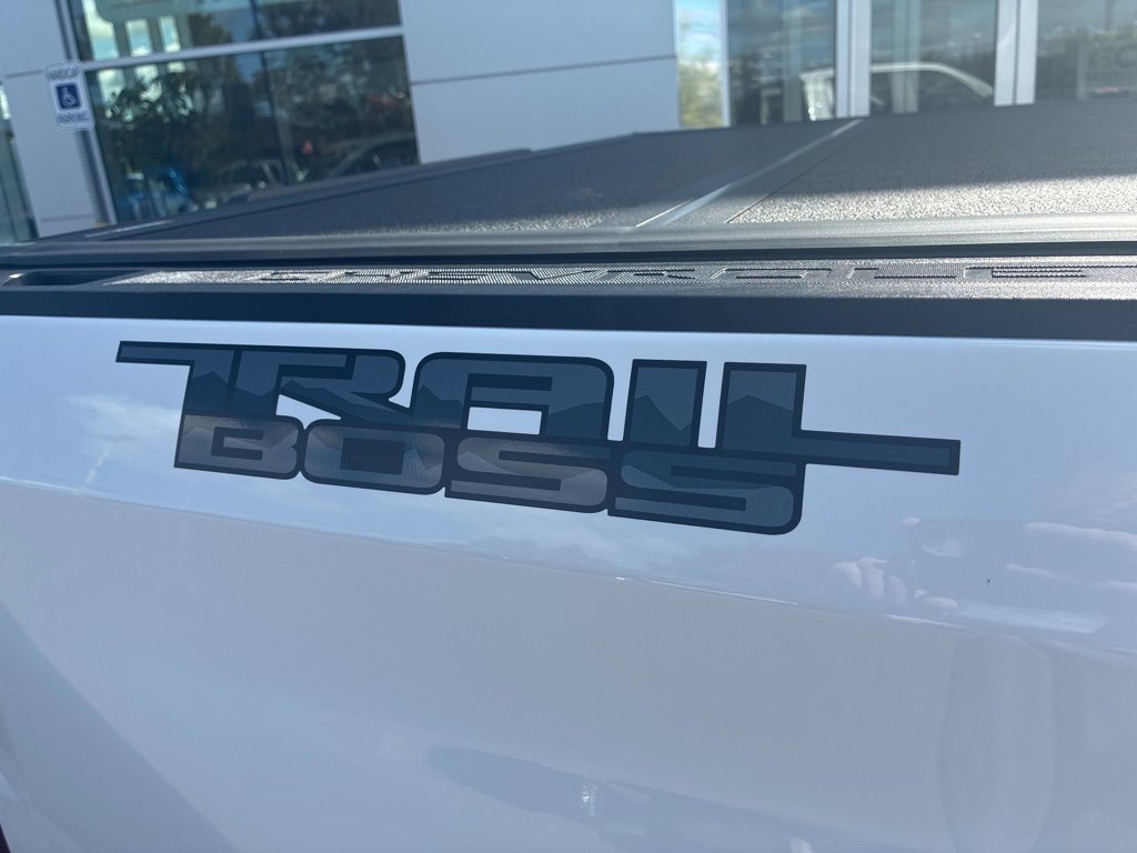 Used 2025 Chevrolet Silverado 1500 LT Trail Boss w/ Dark Appearance Package image 13