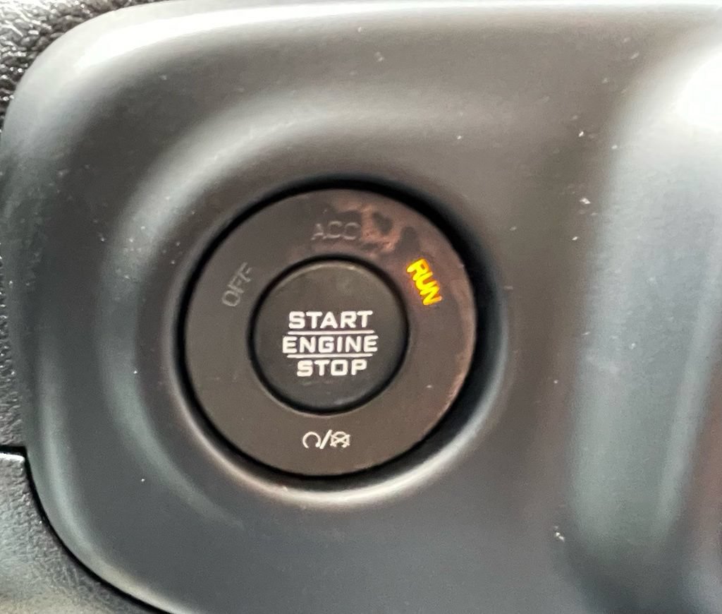 Used 2019 Jeep Wrangler Unlimited Sahara AWD/4WD image 27