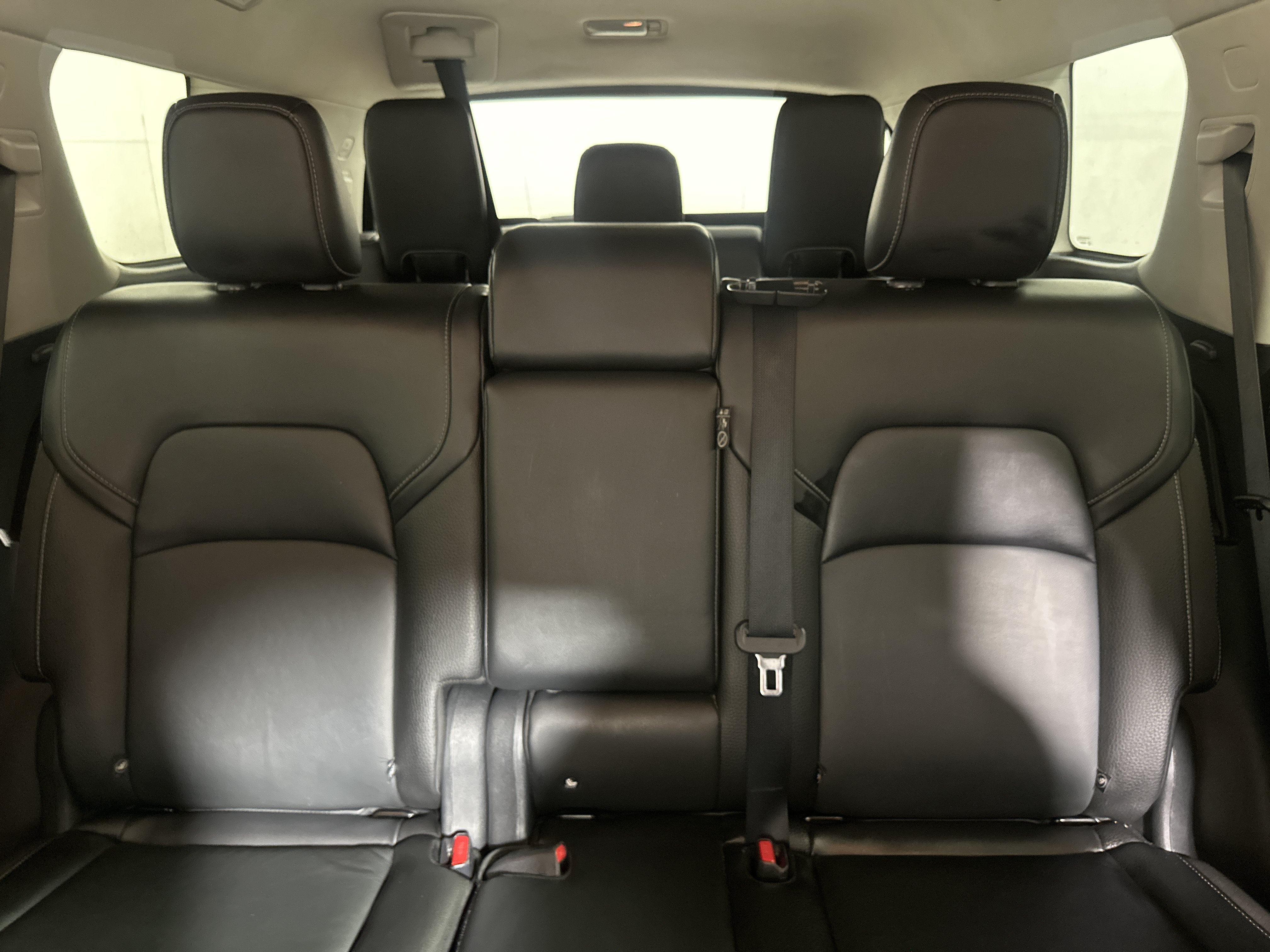 Used 2023 Nissan Pathfinder SL AWD/4WD image 22