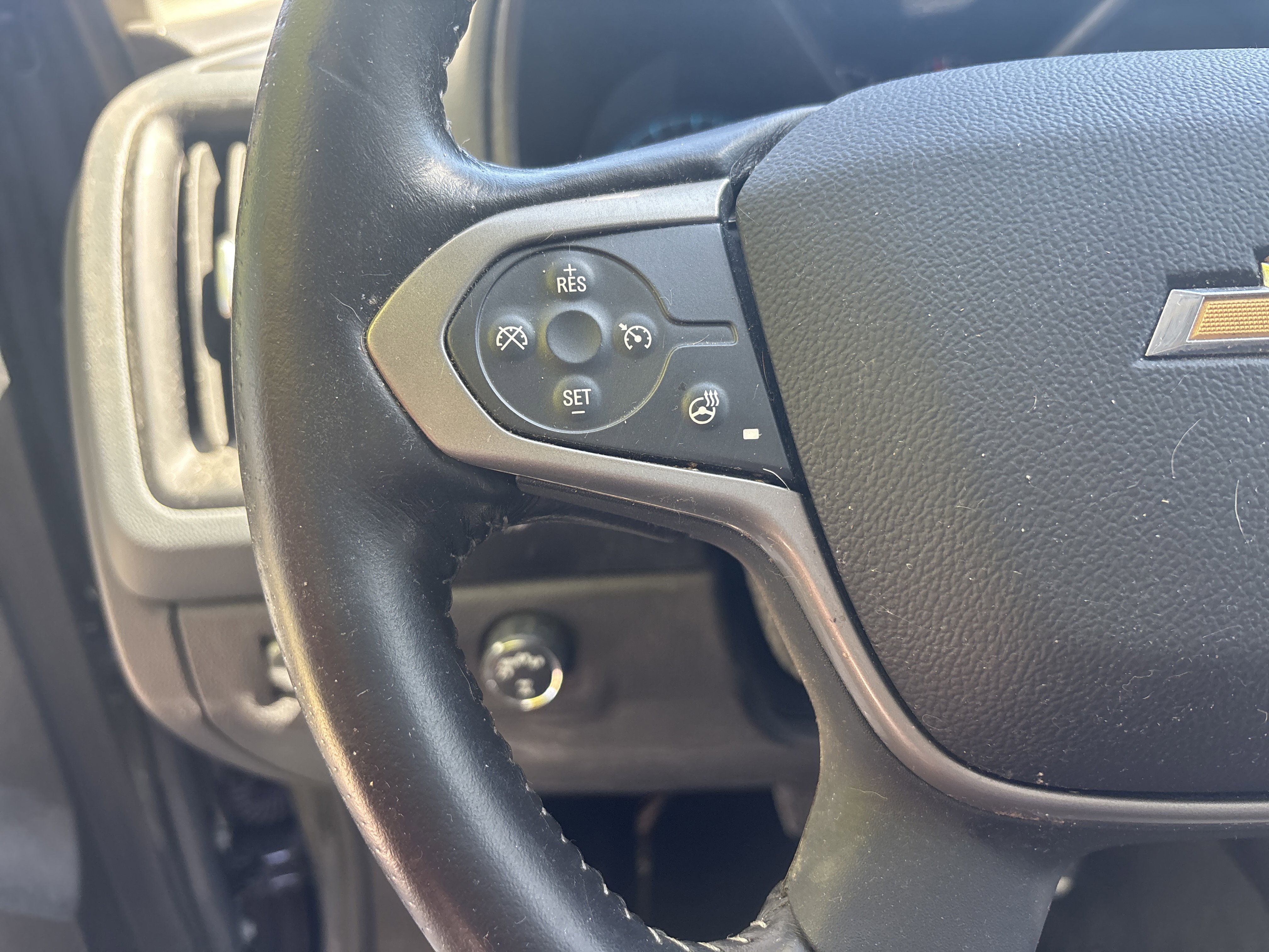 Used 2020 Chevrolet Colorado Z71 AWD/4WD image 19