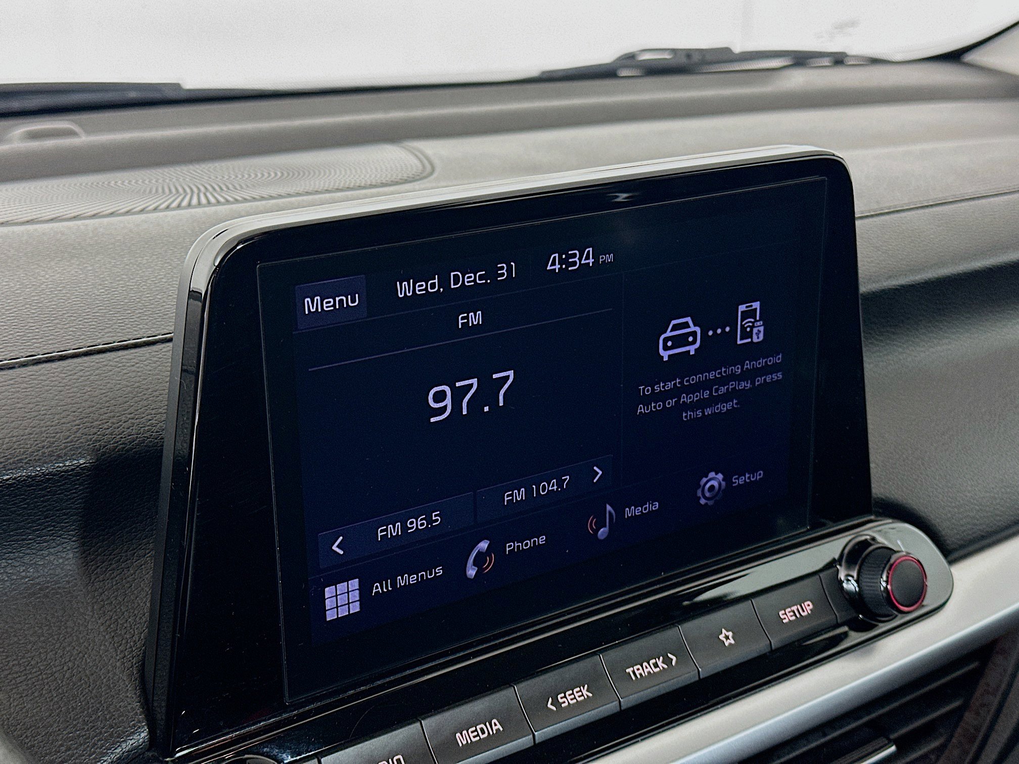 Used 2024 Kia Forte LXS image 19