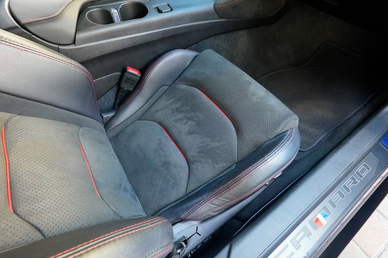 Used 2019 Chevrolet Camaro ZL1 image 85