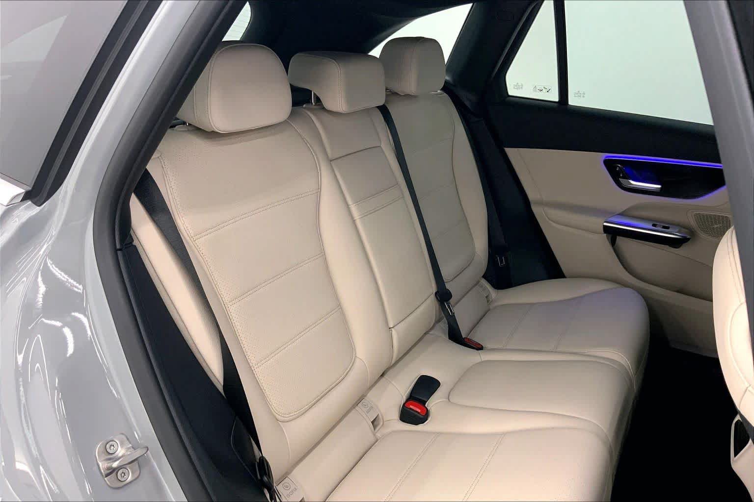 New 2027 Mercedes-Benz GLC 300 image 13