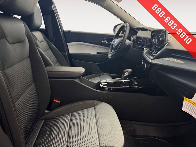 New 2025 Chevrolet Trax LT w/ Driver Confidence Package image 22