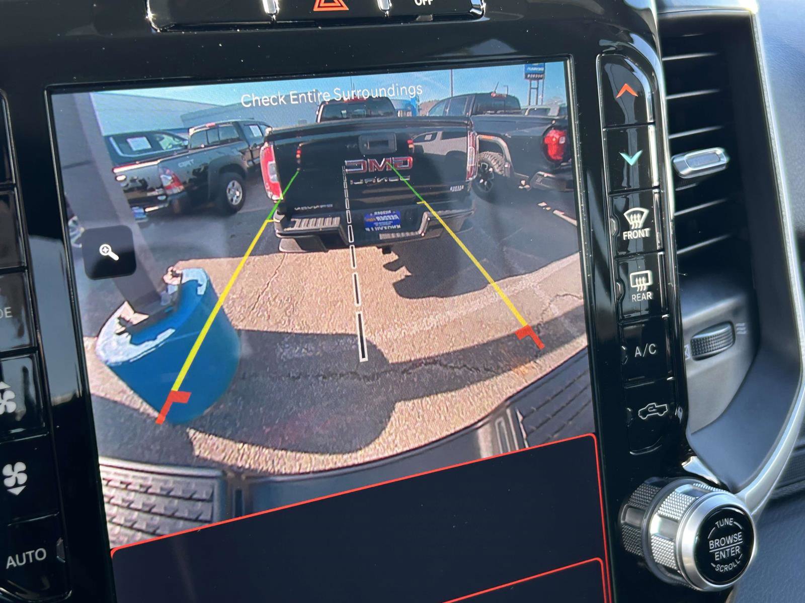 Used 2024 RAM 2500 Big Horn w/ Sport Appearance Package image 25