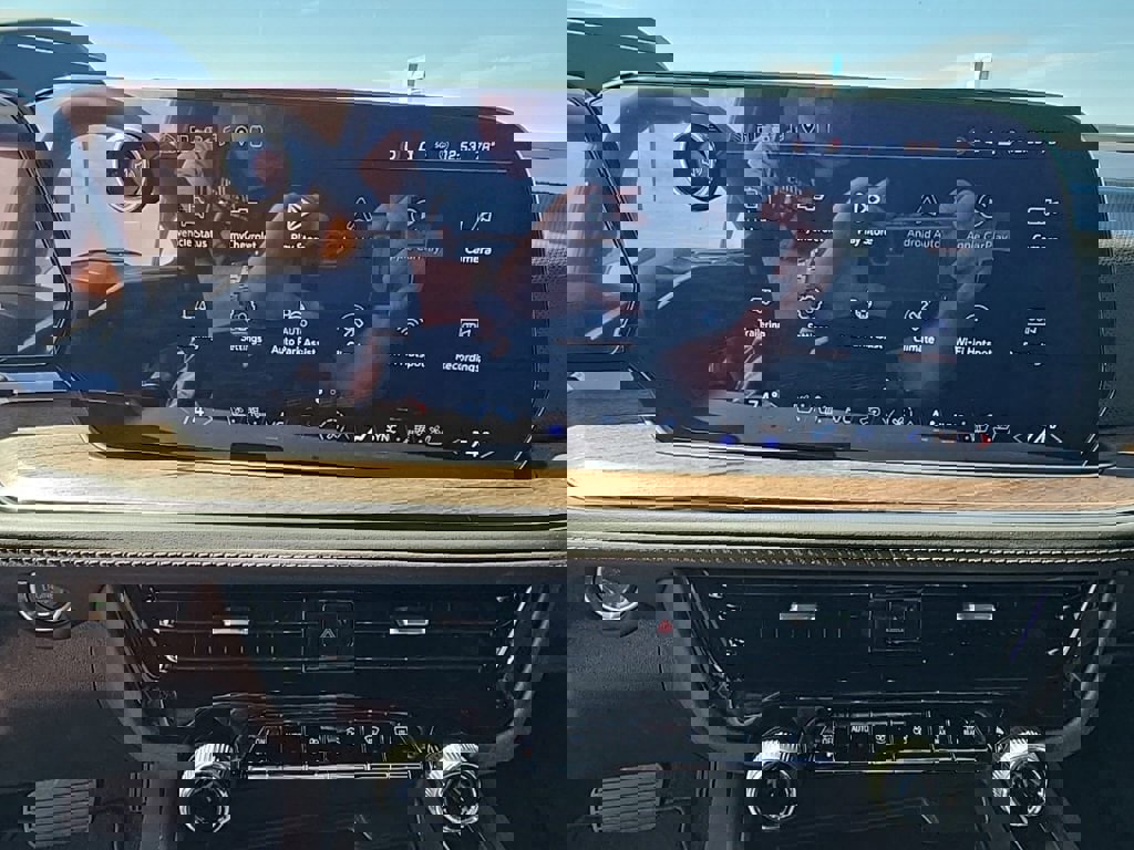 New 2026 Chevrolet Tahoe High Country image 19