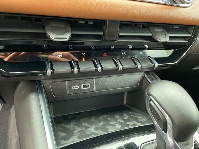 Used 2024 GMC Canyon AT4 AWD/4WD image 34