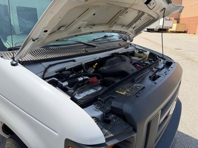 Used 2014 Ford E-250 and Econoline 250 w/ Power Group RWD image 39