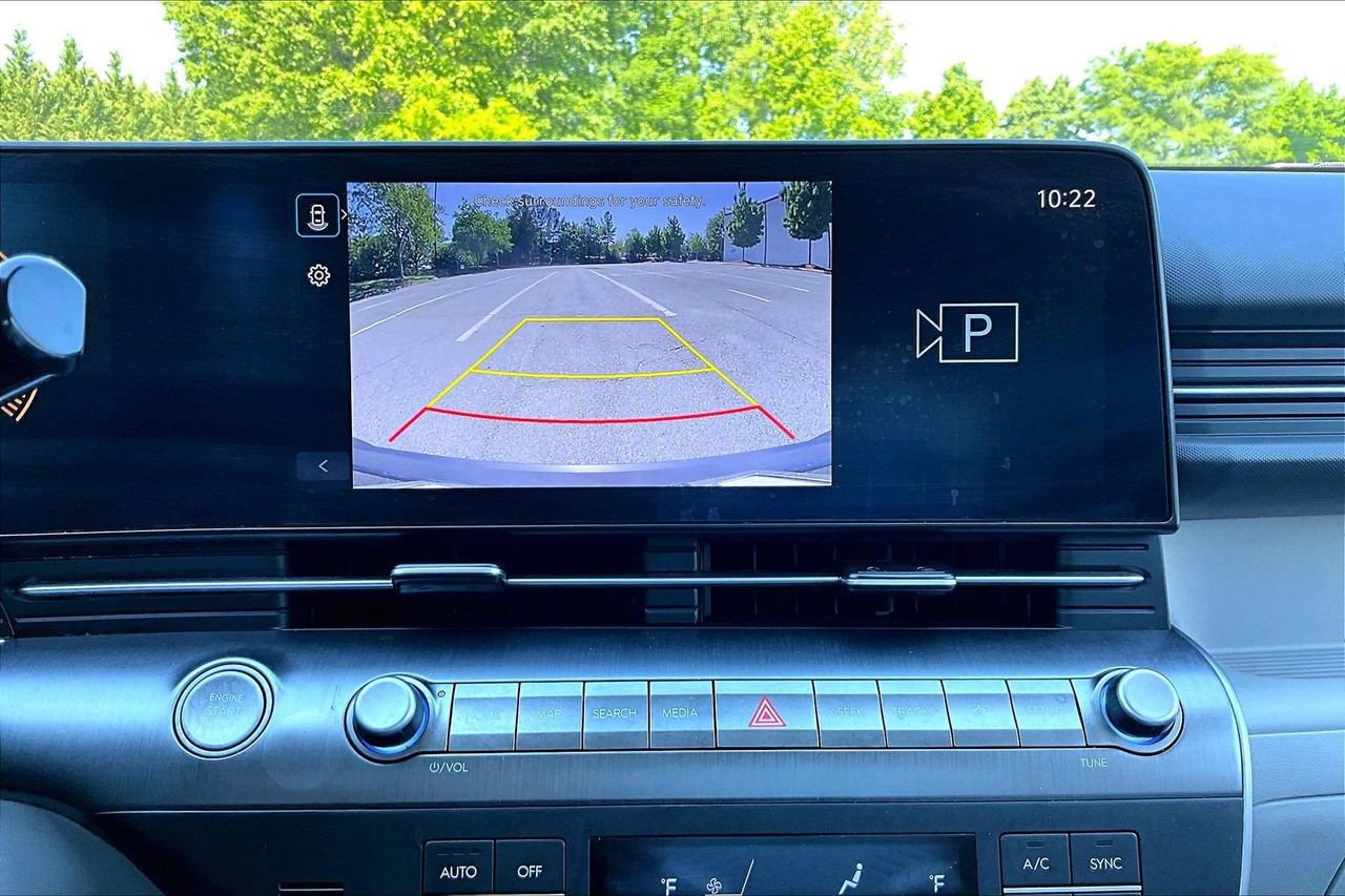 Used 2024 Hyundai Kona SEL FWD image 13