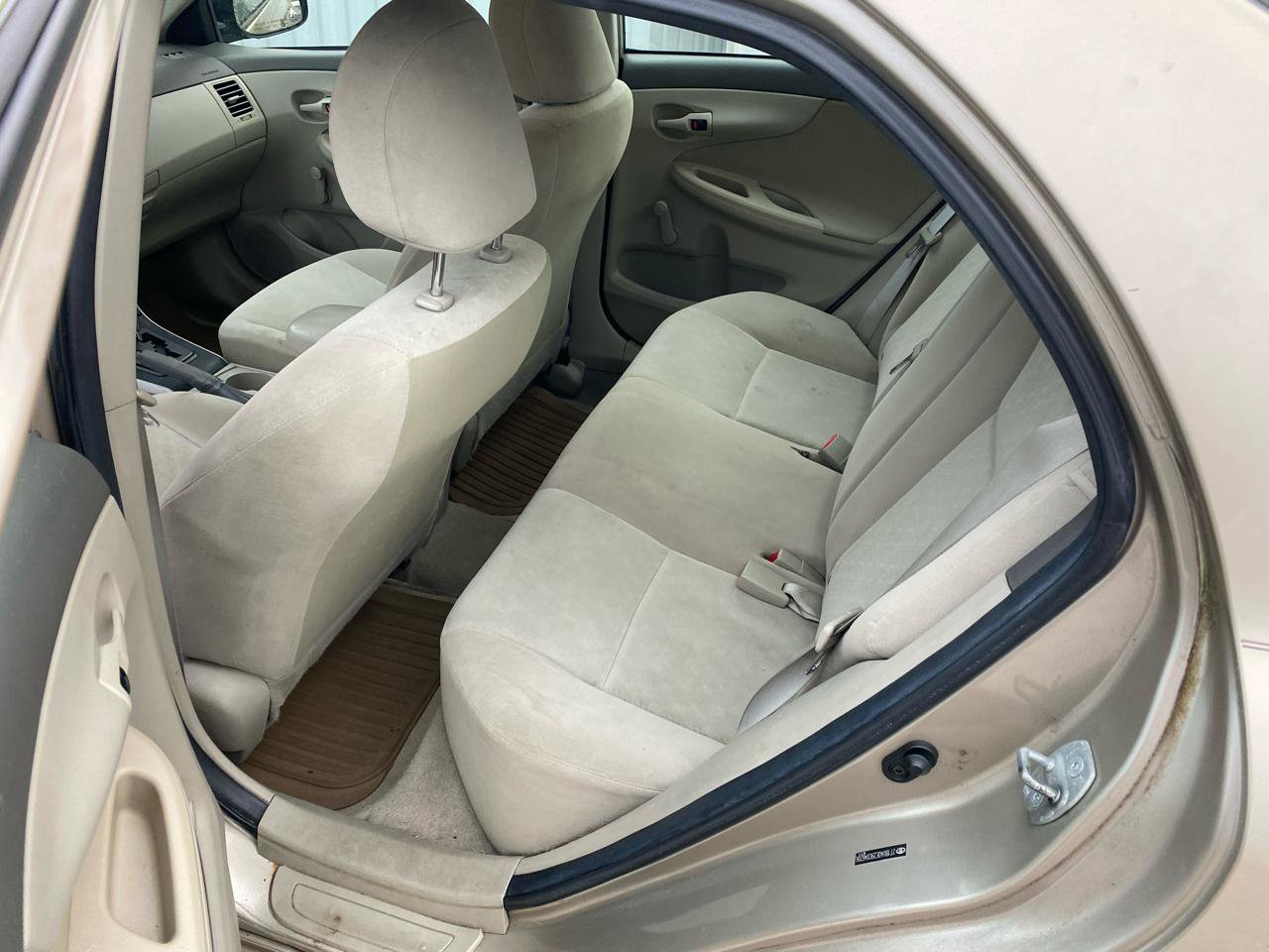Used 2009 Toyota Corolla FWD image 8