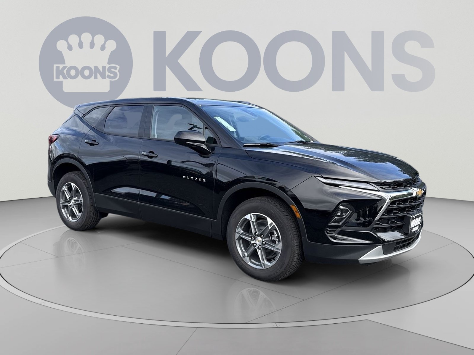 New 2026 Chevrolet Blazer LT FWD image 2