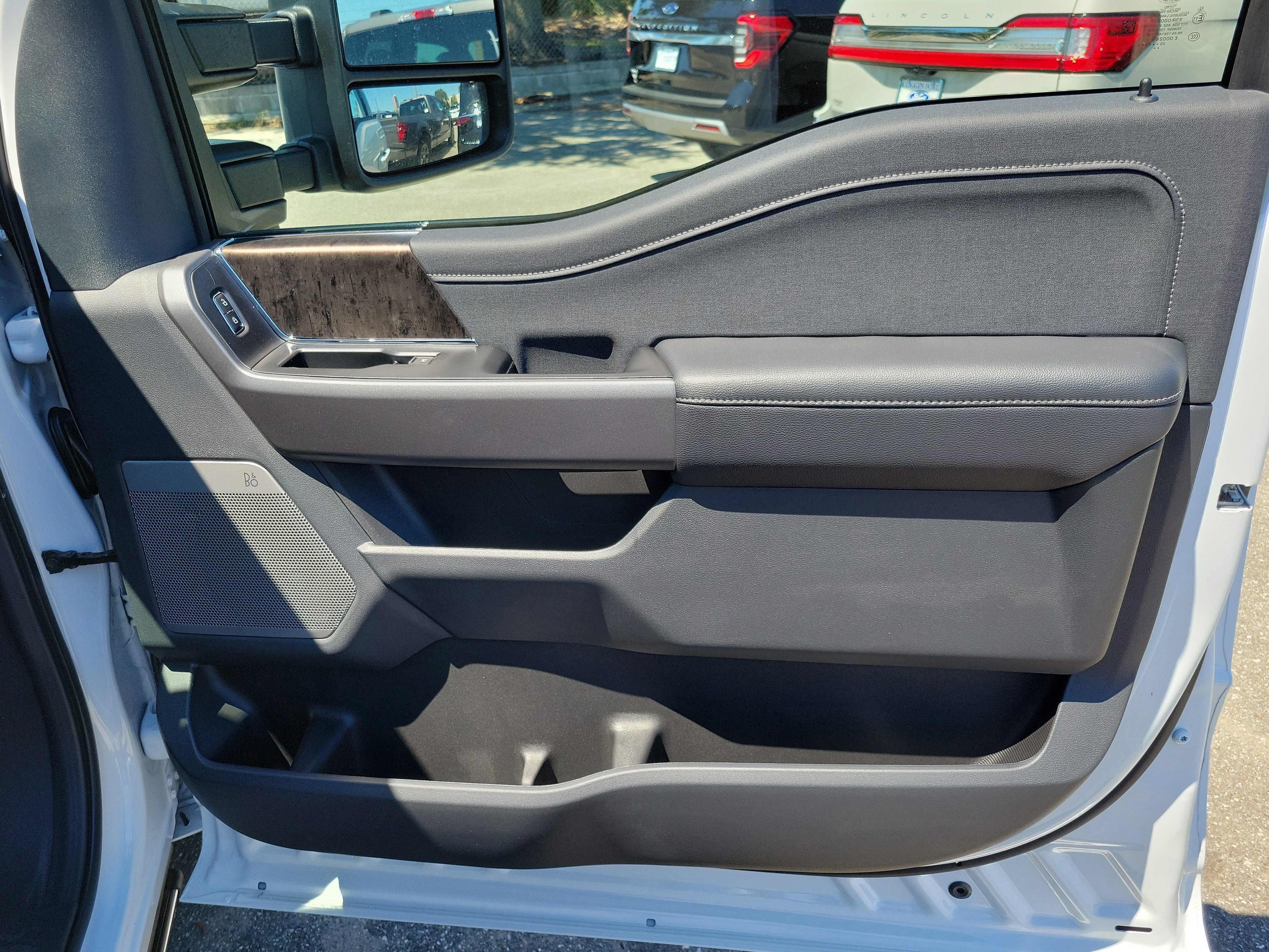 New 2026 Ford F250 Lariat image 30