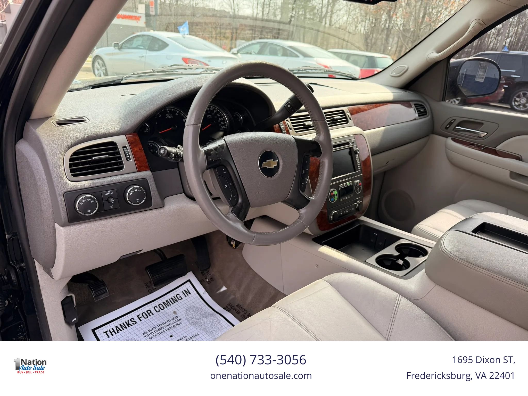 Used 2009 Chevrolet Suburban LT w/ Luxury Package AWD/4WD image 12