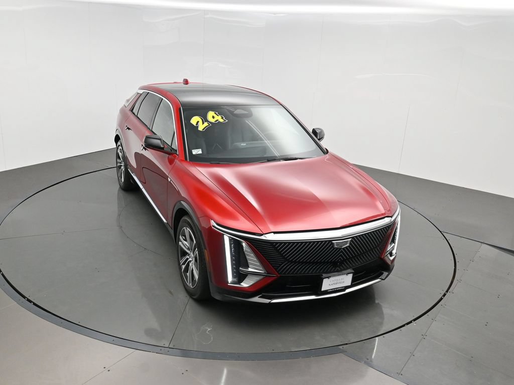 Used 2024 Cadillac Lyriq Luxury w/ LPO, Floor Liner Package AWD/4WD image 32