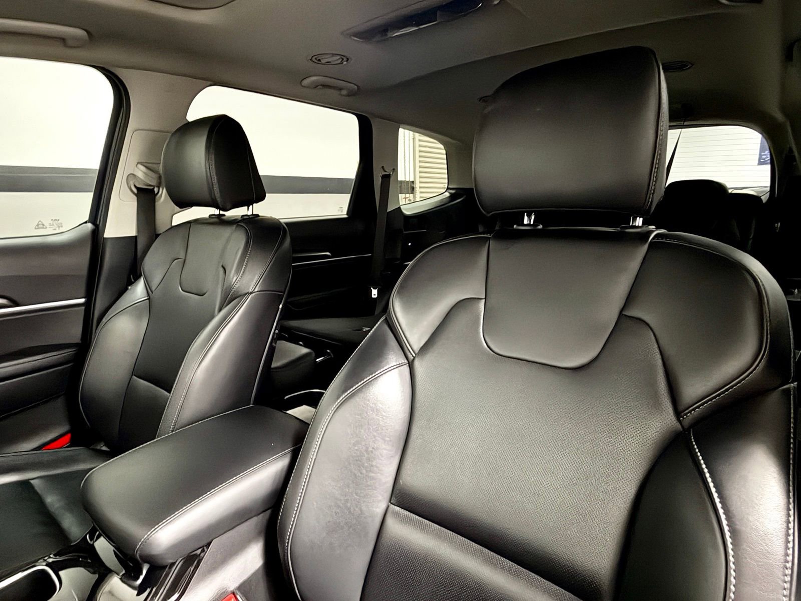 Used 2025 Kia Telluride S image 24