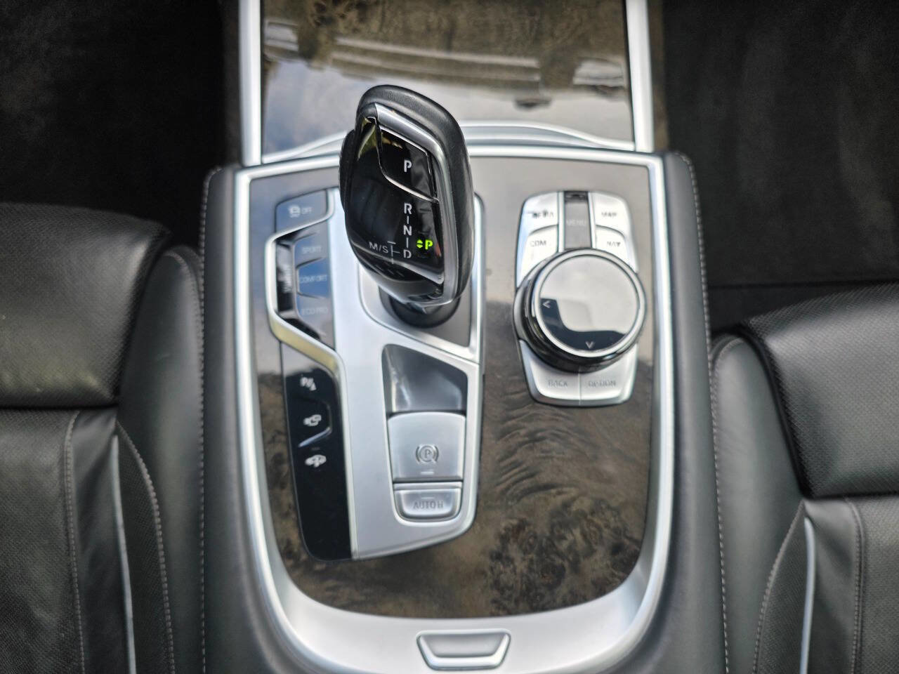 Used 2019 BMW 750i xDrive w/ Executive Package image 40