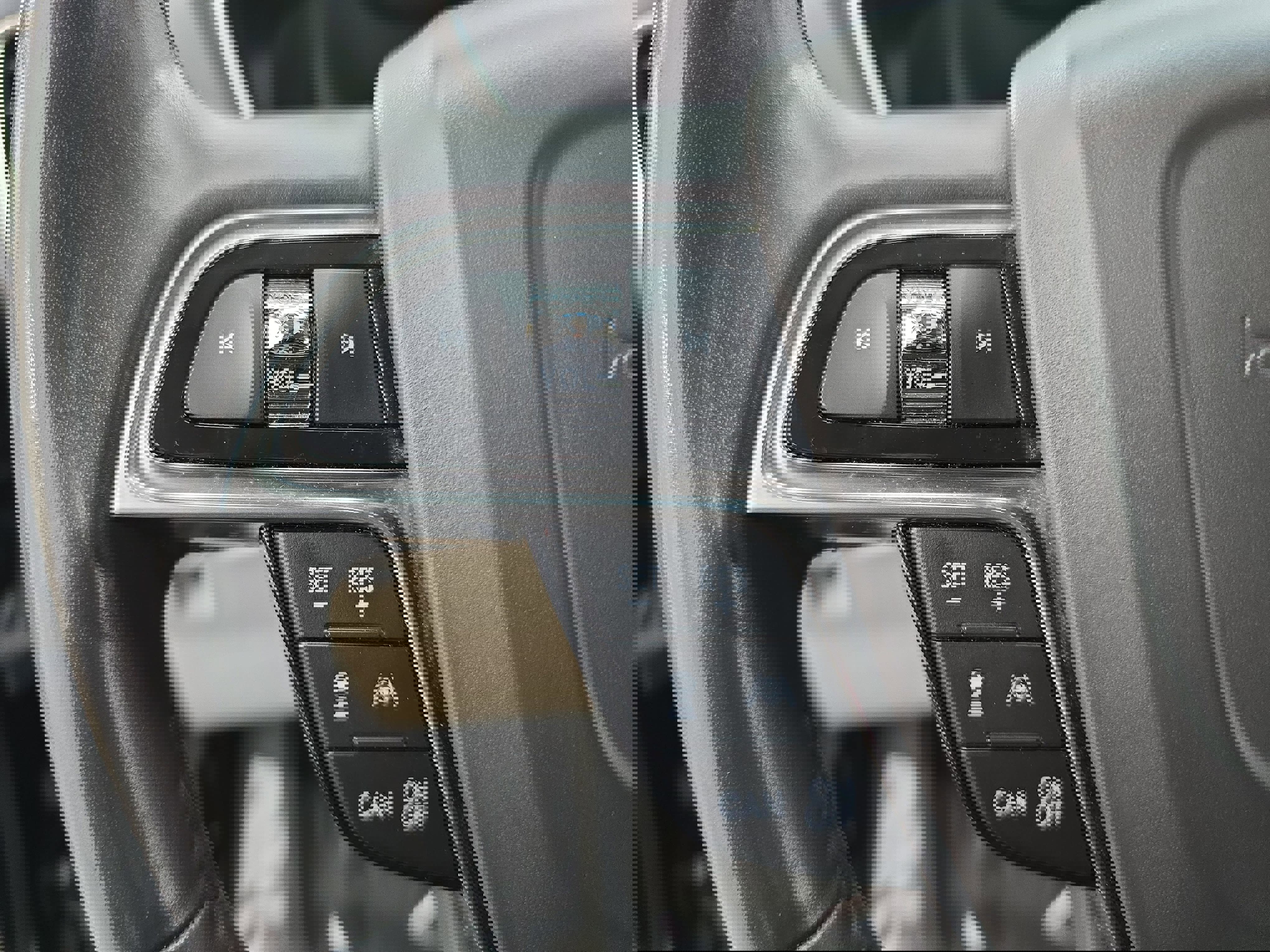 Used 2020 Lincoln Nautilus Reserve w/ Equipment Group 201A image 17