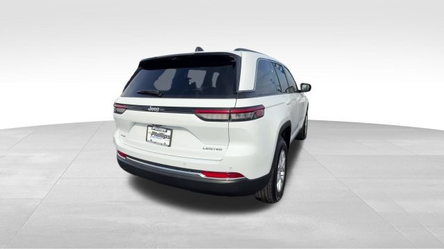 Used 2023 Jeep Grand Cherokee Limited w/ Luxury Tech Group II AWD/4WD image 7