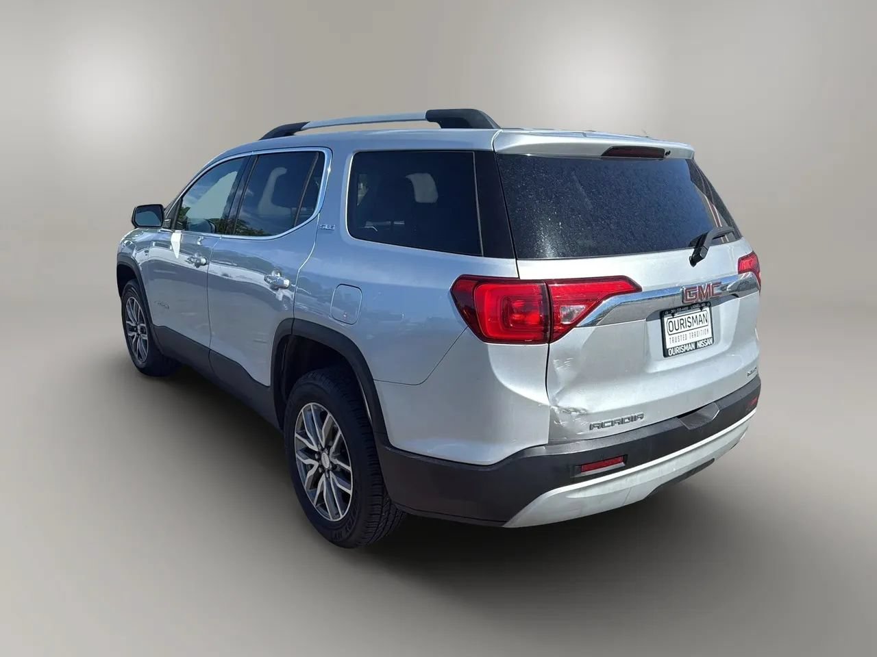 Used 2018 GMC Acadia SLE AWD/4WD image 3