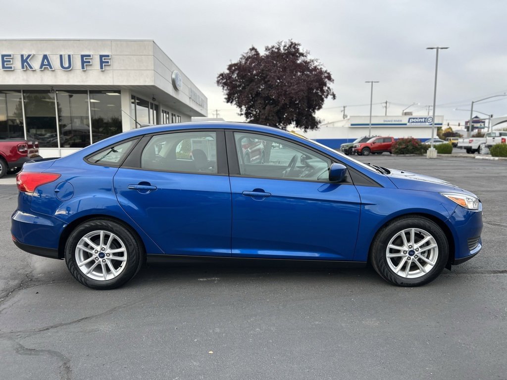 Used 2018 Ford Focus SE image 2