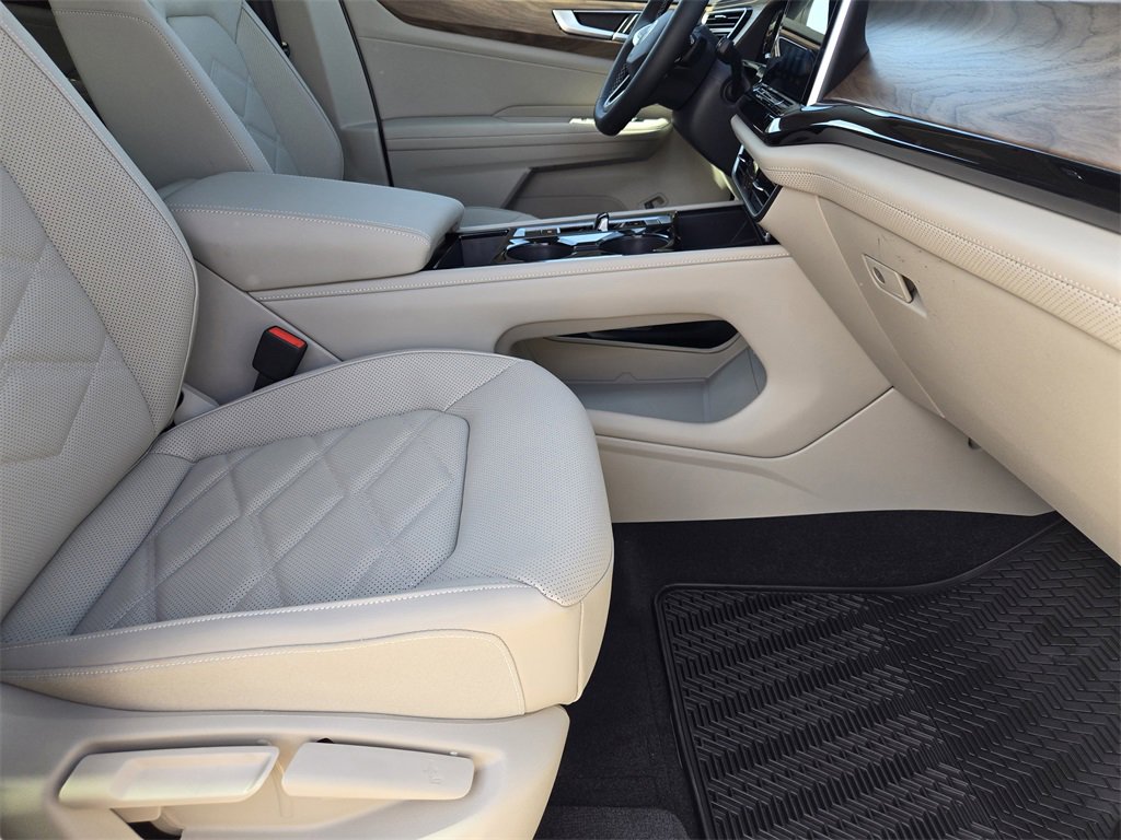 New 2026 Volkswagen Atlas SE image 12