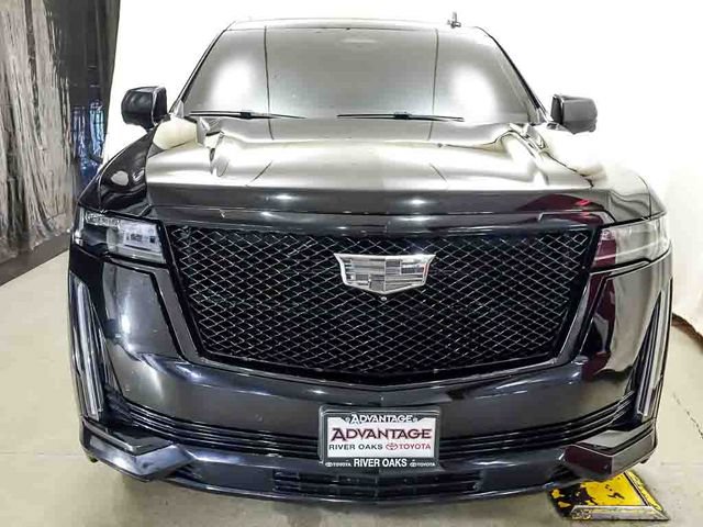 Used 2022 Cadillac Escalade Sport w/ Touring Package AWD/4WD image 3