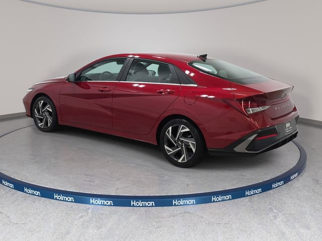 Used 2024 Hyundai Elantra Limited image 8