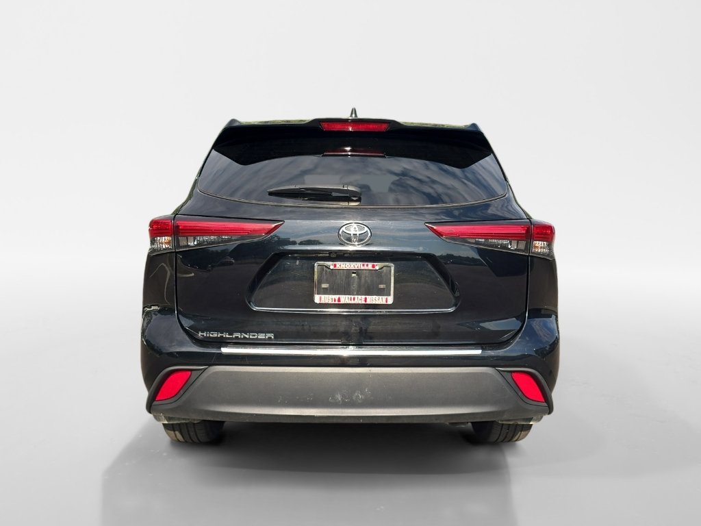 Used 2023 Toyota Highlander L image 5